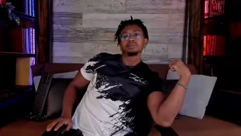   online show from August 3, 8:16 pm