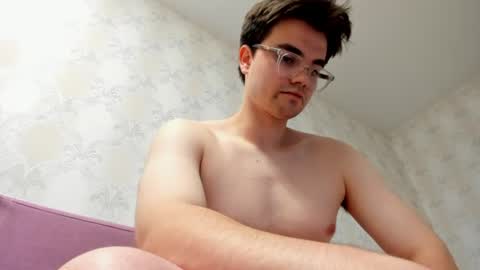 Hey there Im Jame online show from August 7, 6:41 pm