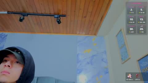 james_adamss_ online show from April 21, 1:17 pm