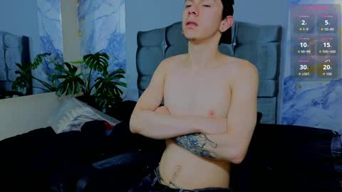 james_adamss_ online show from April 21, 4:43 pm