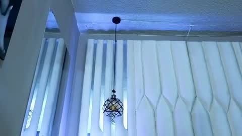 james_adamss_ online show from April 29, 2:58 am