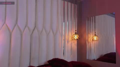 james_adamss_ online show from April 30, 6:16 am