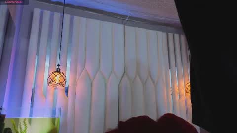 james_adamss_ online show from May 1, 3:32 am