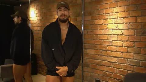 James Axel online show from July 26, 2:44 pm
