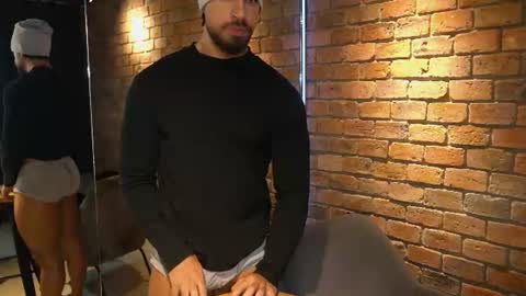James Axel online show from August 2, 3:30 pm