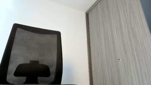james_silva1 online show from July 6, 2:31 pm