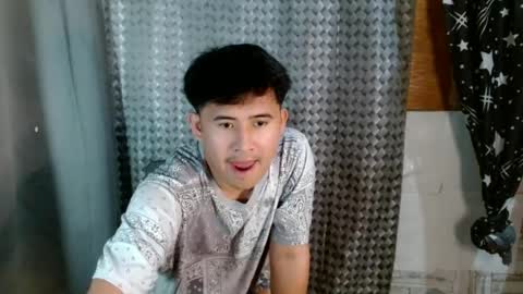 jamesthebigcockxxx online show from June 16, 2:37 pm