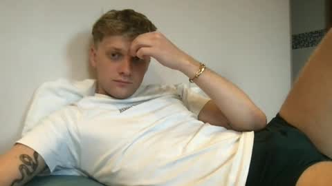 jamesxdavis online show from June 11, 6:58 pm