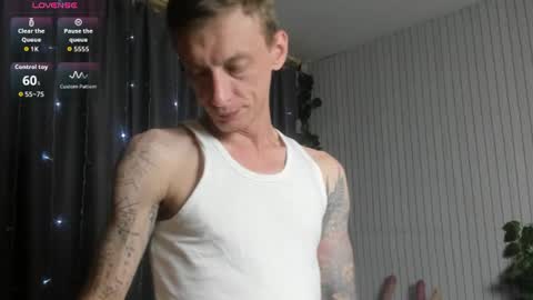 jamie_inked online show from August 15, 6:56 pm