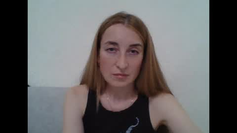 JamieSweetx online show from August 4, 9:01 pm