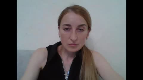 JamieSweetx online show from August 6, 8:30 pm