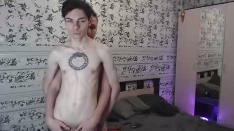 Gregor and Leo online show from August 5, 6:17 pm