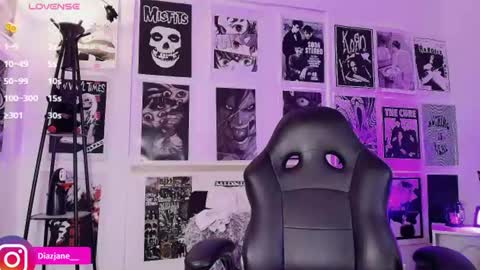Jennifer online show from July 30, 1:46 am