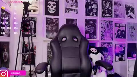 Jennifer online show from July 30, 10:27 pm