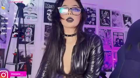 Jennifer online show from August 14, 11:41 pm
