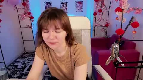 janefields online show from August 8, 9:09 am