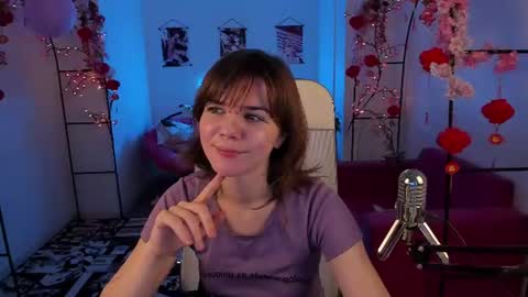 janefields online show from August 18, 1:39 pm