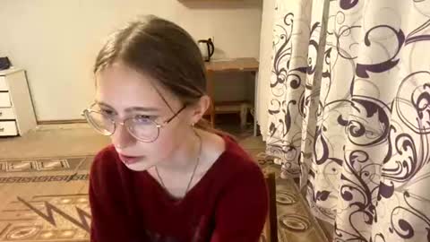 Kate online show from August 7, 5:13 pm