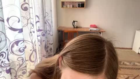 Kate online show from August 8, 8:58 am