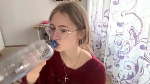 Kate online show from August 15, 2:21 pm