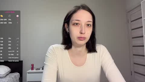 Janette online show from August 9, 3:57 pm