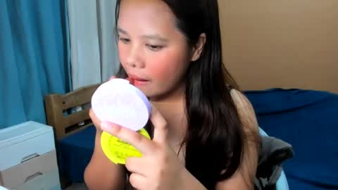 janeyoun18 online show from August 6, 4:50 pm