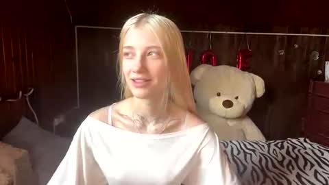 Elsa online show from August 7, 8:14 am