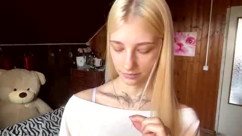 Elsa online show from August 7, 9:20 am
