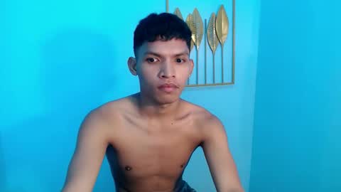 janlloyd04 online show from April 16, 2:02 pm