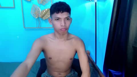janlloyd04 online show from April 16, 3:30 pm