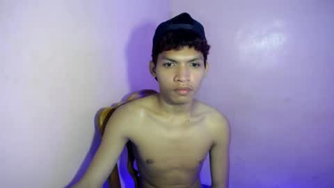 janlloyd04 online show from June 17, 12:48 pm