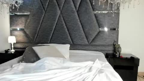 janna_foxx online show from August 5, 4:32 am