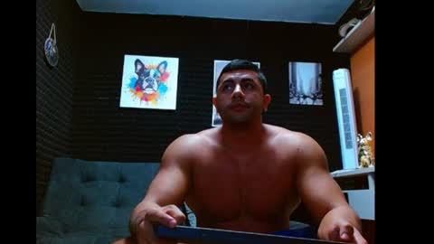 jarod online show from August 7, 11:38 pm