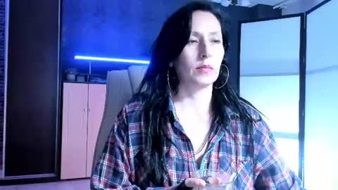 jasmin_milf online show from August 14, 6:22 pm
