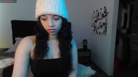 Jasmine  online show from August 11, 8:22 pm