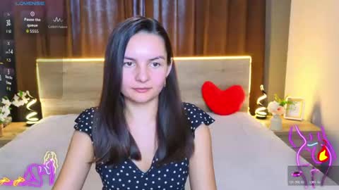 Jasmine online show from August 13, 11:35 am