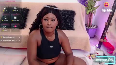 Instagram jasminecampbell1  online show from June 30, 12:23 am