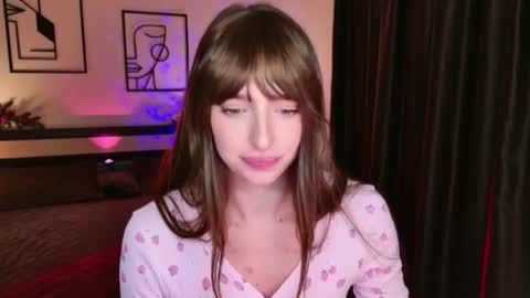Jasmine online show from July 16, 1:01 pm