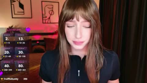 Jasmine online show from July 17, 3:23 pm