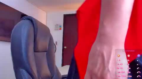 JBrooksXx online show from August 11, 9:28 pm