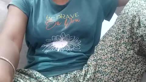 jasspreettt online show from June 26, 12:08 pm