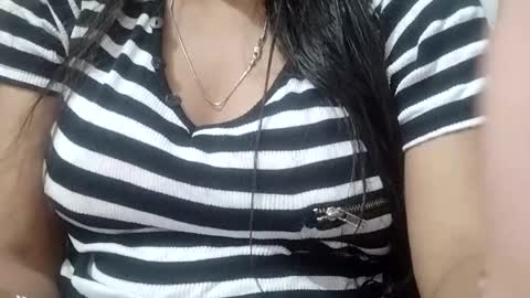 jasspreettt online show from June 27, 11:46 am