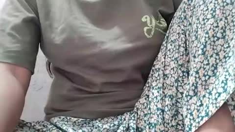jasspreettt online show from July 10, 1:33 am