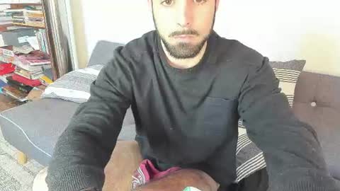 Javier  online show from August 9, 8:10 pm
