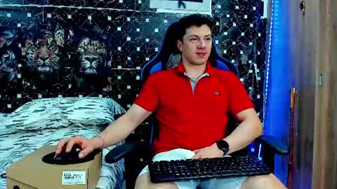 Javier online show from August 9, 4:46 am