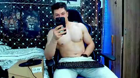 Javier online show from August 11, 8:55 pm