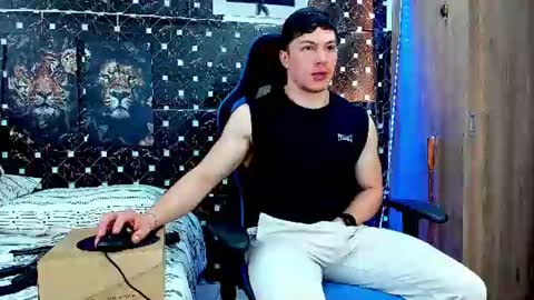 Javier online show from August 12, 7:16 pm