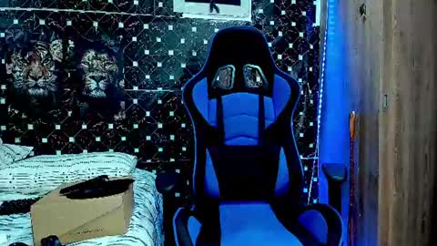 Javier online show from August 13, 3:31 am