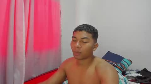jaxrider_ online show from August 4, 12:13 pm