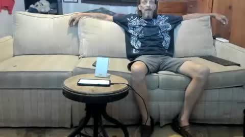 redneck asshole prick online show from August 9, 7:15 pm